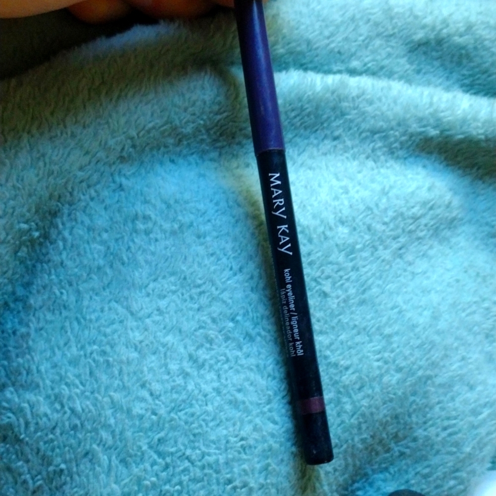Mary Kay purple eyeliner
